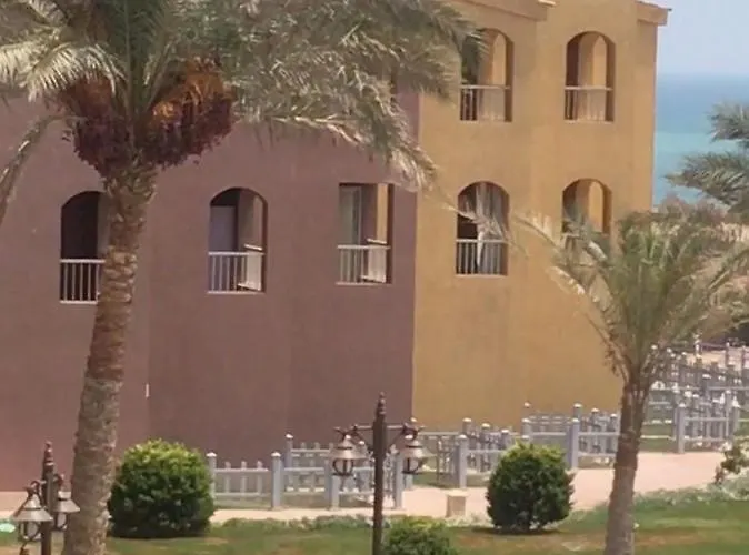 Bed Room , Pool View Porto South Beach شاليه علي البسين بقرية بورتو ساوث بيتش العين السخنة