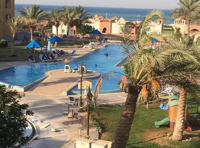 Bed Room , Pool View Porto South Beach شاليه علي البسين بقرية بورتو ساوث بيتش العين السخنة Holiday park Ain Sukhna