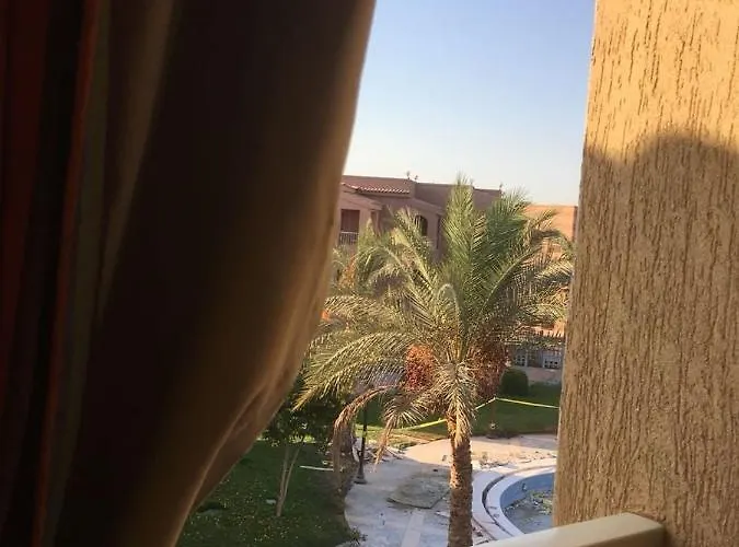 Holiday park Bed Room , Pool View Porto South Beach شاليه علي البسين بقرية بورتو ساوث بيتش العين السخنة *